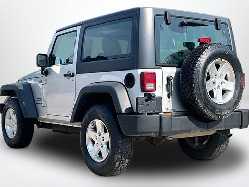 Used 2011 Jeep Wrangler Sport AWD/4WD image 4
