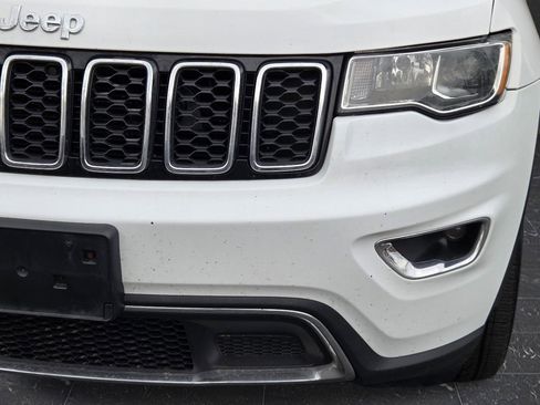 Used 2018 Jeep Grand Cherokee Limited image 29