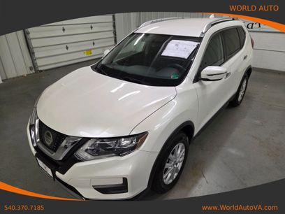 Used 2017 Nissan Rogue SV