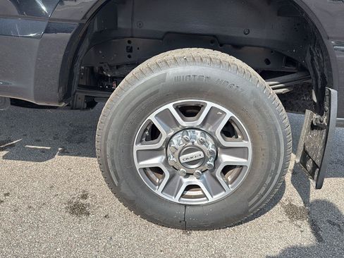 Used 2025 Ford F250 XLT w/ FX4 Off-Road Package AWD/4WD image 16