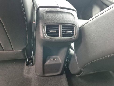 Used 2023 Buick Envision Essence image 29