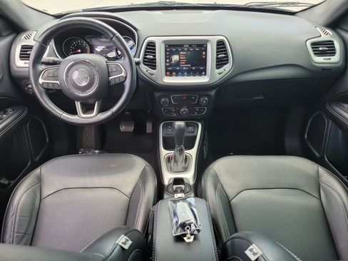 Used 2021 Jeep Compass Latitude FWD image 27