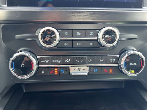 Used 2024 Ford F250 Lariat w/ Lariat Ultimate Package image 21