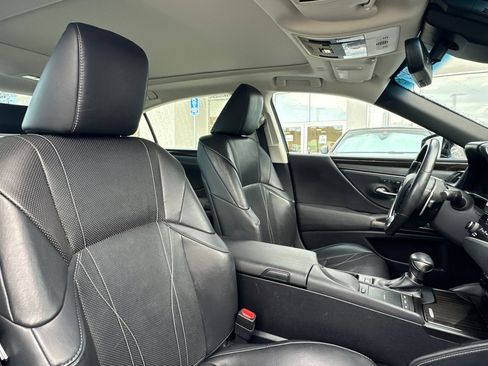 Used 2019 Lexus ES 350 image 31