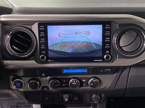 Certified 2023 Toyota Tacoma SR5 AWD/4WD image 15