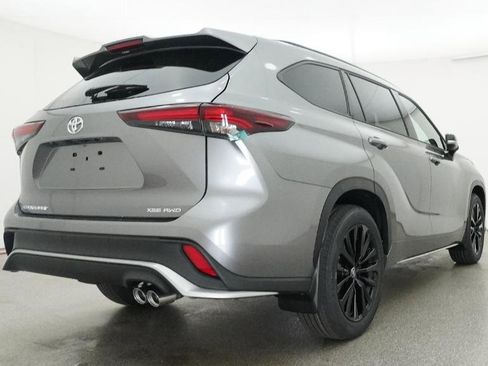 New 2026 Toyota Highlander XSE AWD/4WD image 14