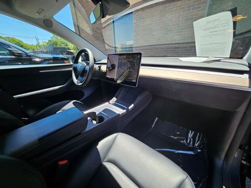 Used 2023 Tesla Model Y Long Range AWD/4WD image 58