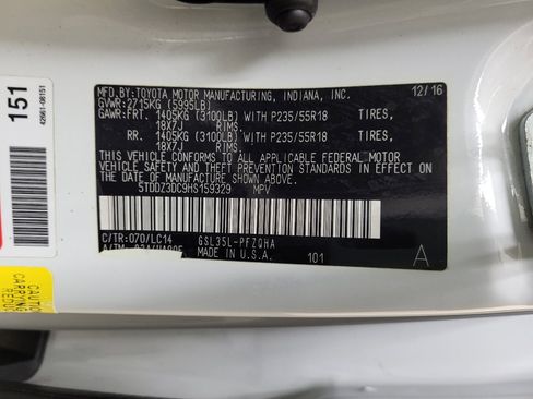 Used 2017 Toyota Sienna XLE w/ XLE Navigation Package AWD/4WD image 33
