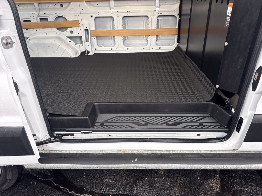 Used 2025 Ford Transit 250 Low Roof w/ Exterior Upgrade Package RWD image 17