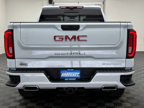 New 2026 GMC Sierra 1500 Denali w/ Technology Package AWD/4WD image 11