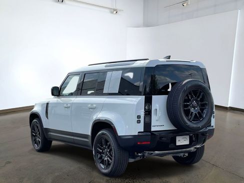 New 2026 Land Rover Defender 110 S AWD/4WD image 6
