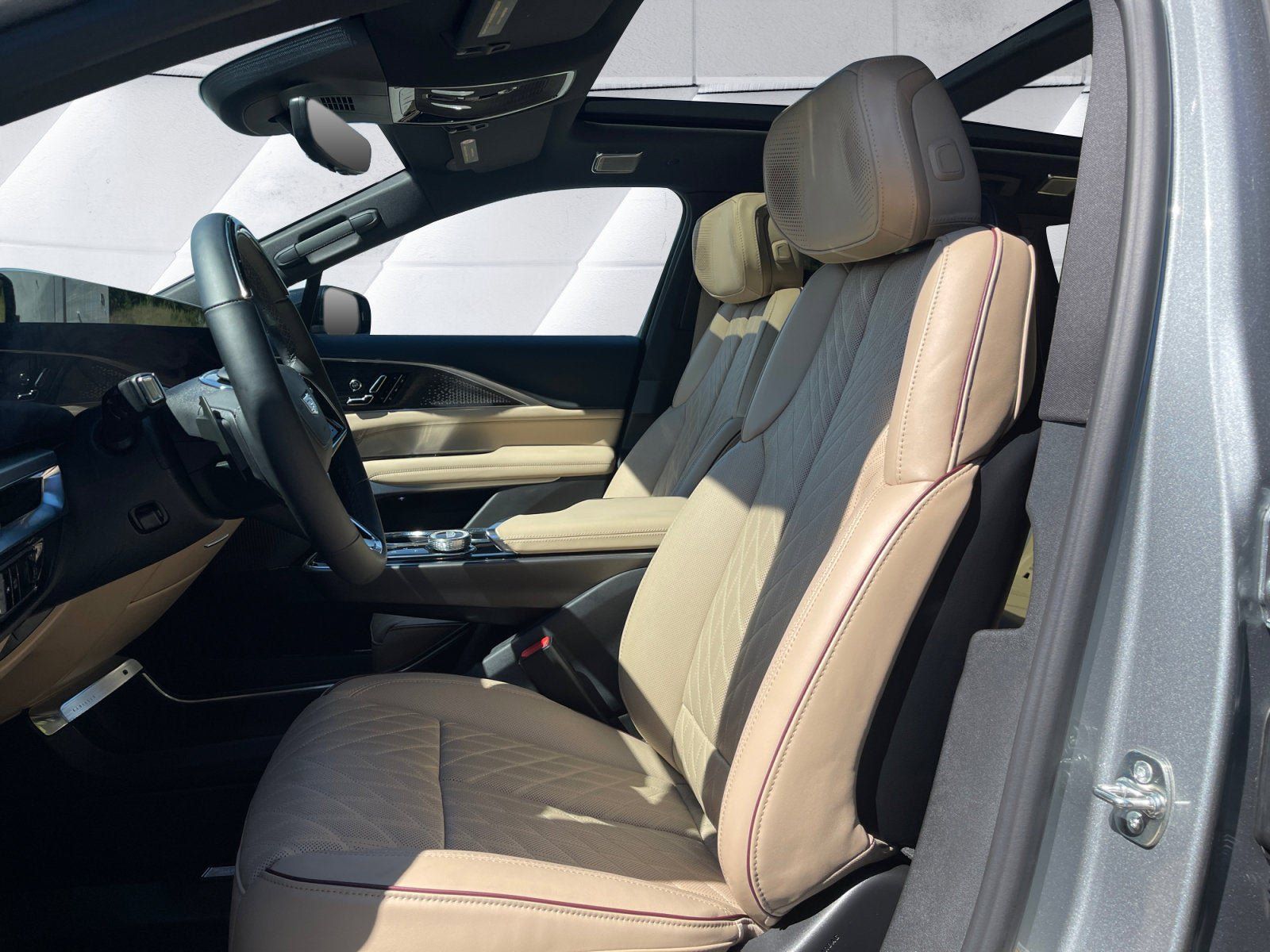 Certified 2026 Cadillac Lyriq Signature Luxury w/ Nappa Leather Package AWD/4WD image 10
