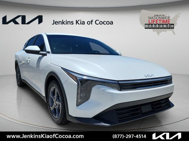 New 2026 Kia K4 FWD image 2