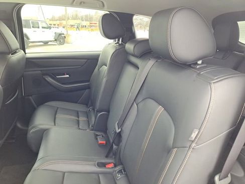 Used 2025 MAZDA CX-90 3.3 Turbo w/ Select Package image 19