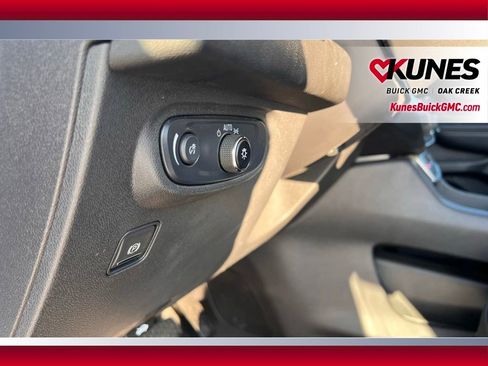 Used 2024 GMC Terrain SLE image 16