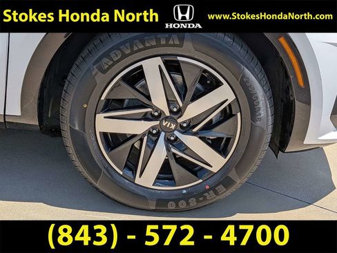 Used 2021 Kia Sorento S FWD image 16