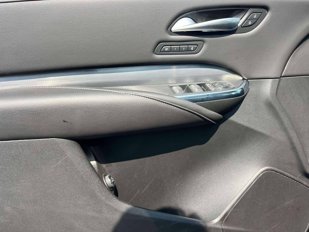 Used 2024 Cadillac XT4 Premium Luxury AWD/4WD image 18