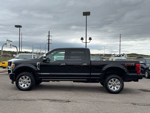 Used 2017 Ford F250 Platinum w/ Platinum Ultimate Package AWD/4WD image 2