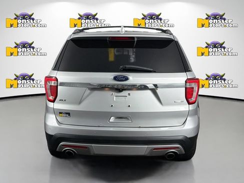 Used 2016 Ford Explorer XLT w/ Equipment Group 202A AWD/4WD image 6