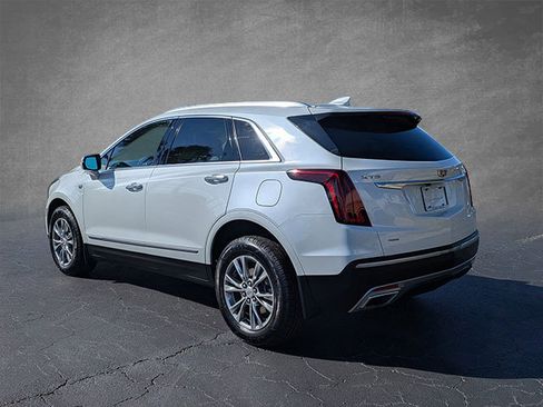 Certified 2023 Cadillac XT5 Premium Luxury image 4