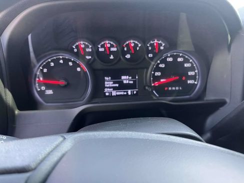 Used 2022 Chevrolet Silverado 2500 Custom w/ Custom Value Package AWD/4WD image 23