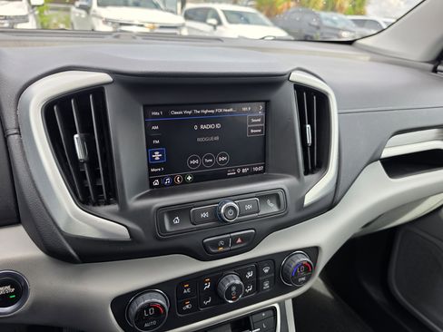 Certified 2024 GMC Terrain SLE w/ Driver Convenience Package FWD image 22