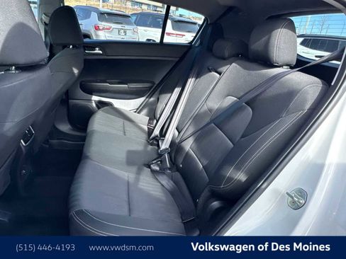 Used 2022 Kia Sportage LX image 12