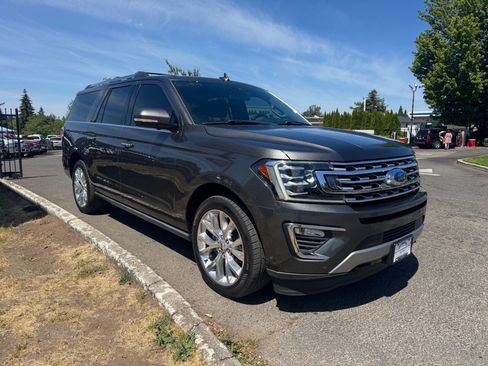 Used 2018 Ford Expedition Max Limited w/ Equipment Group 302A AWD/4WD image 4