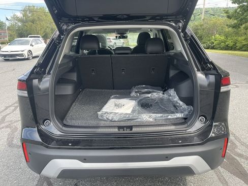 New 2026 Volkswagen Tiguan SE AWD/4WD image 9