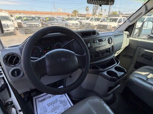 Used 2009 Ford E-350 and Econoline 350 Super Duty image 14