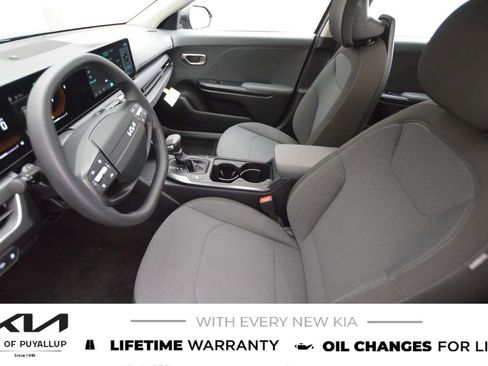 New 2025 Kia K4 LX image 10