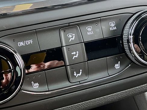 New 2025 Buick Envista Preferred w/ Convenience I Package image 17