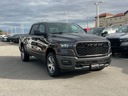 New 2026 RAM 1500 Express image 7