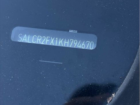 Used 2019 Land Rover Discovery Sport HSE image 21