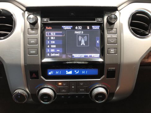 Used 2015 Toyota Tundra 1794 Edition image 22