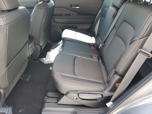 New 2026 Nissan Pathfinder SL FWD image 20