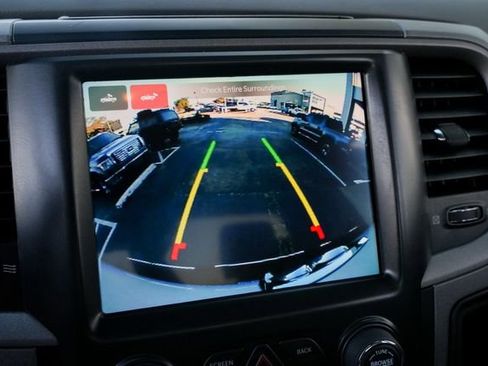 Used 2015 RAM 3500 Tradesman w/ Chrome Appearance Group image 51