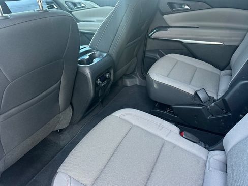 Used 2026 Chevrolet Traverse LT w/ Driver Confidence Package FWD image 14