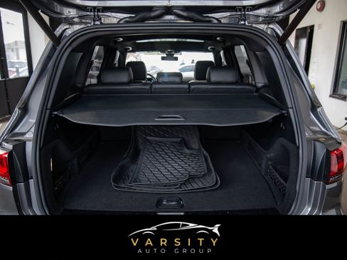 Used 2022 Mercedes-Benz GLB 35 AMG 4MATIC w/ AMG Night Package image 17