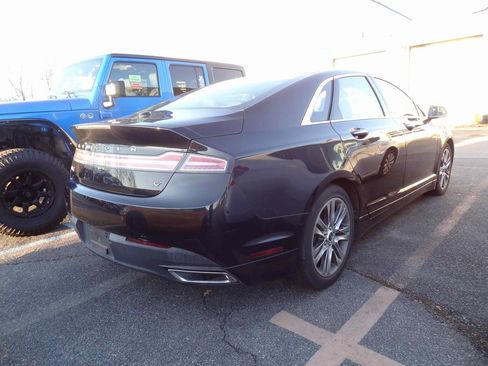 Used 2013 Lincoln MKZ image 4
