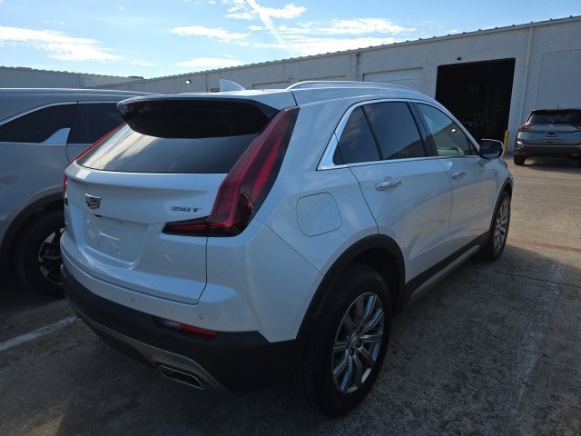 Used 2023 Cadillac XT4 Premium Luxury AWD/4WD image 5