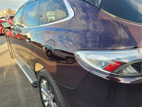 Used 2022 Buick Enclave Avenir w/ Avenir Technology Package image 6