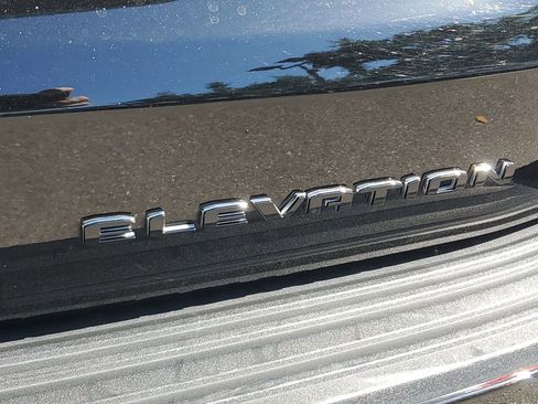 Certified 2025 GMC Yukon XL Elevation AWD/4WD image 31