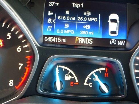 Used 2018 Ford Escape SEL image 27