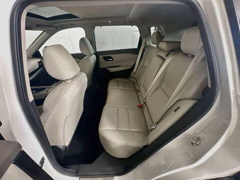 Used 2023 Nissan Rogue SL w/ SL Premium Package FWD image 28