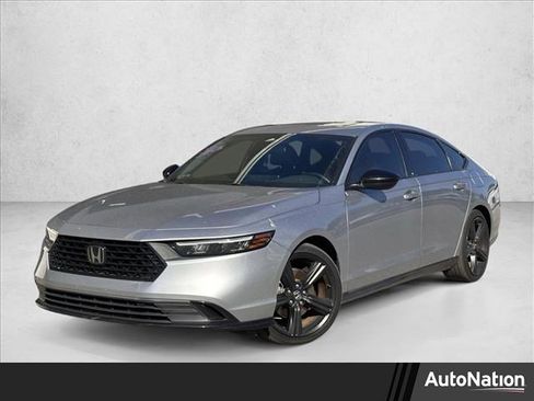 Used 2023 Honda Accord Sport image 1