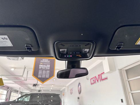 Certified 2023 Chevrolet Traverse LT image 26