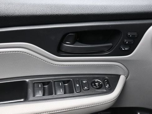 Used 2018 Honda Odyssey EX-L image 18