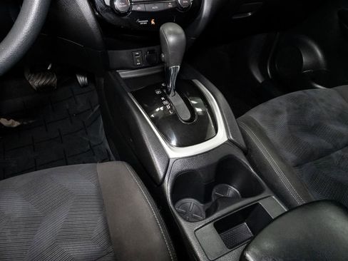 Used 2015 Nissan Rogue SV image 20