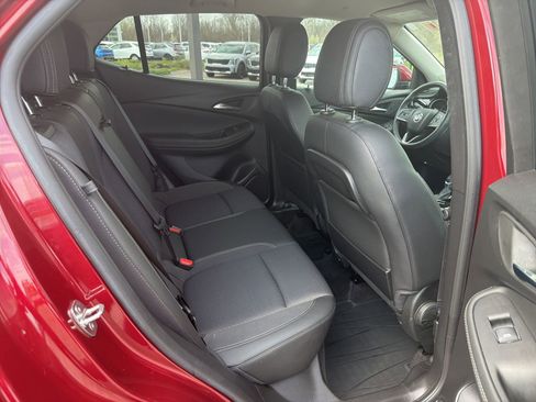 Used 2023 Buick Encore GX Select image 18